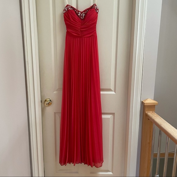 Coral full length prom dress - Picture 6 of 10
